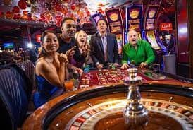 Meja Roulette interaktif dengan opsi taruhan yang jelas Antarmuka meja Roulette dengan chip virtual dan pilihan taruhan